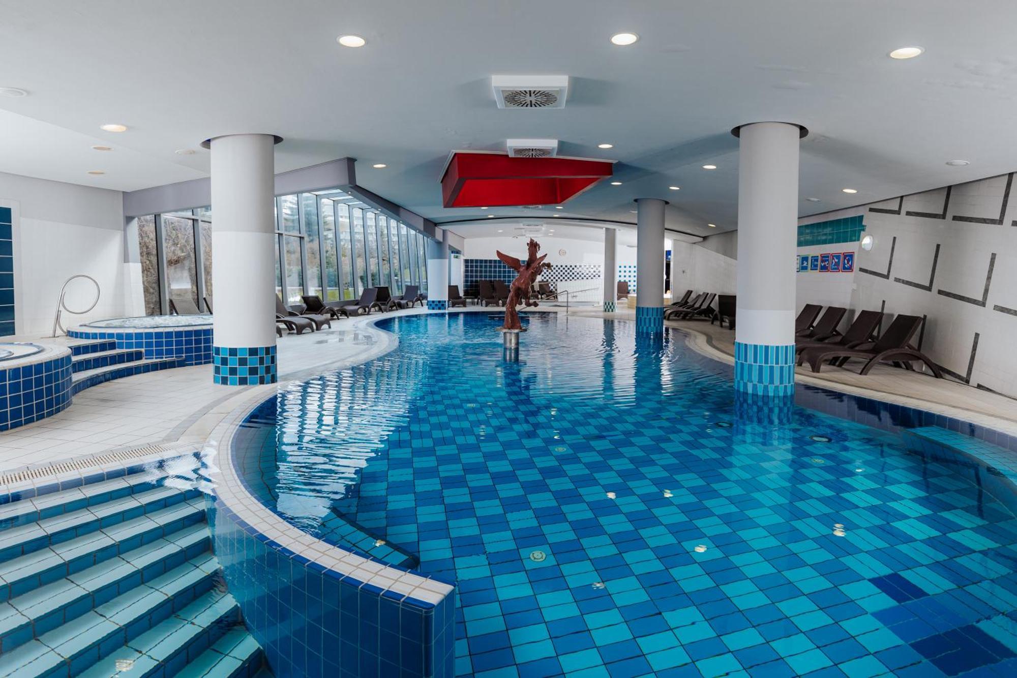 Hotel Zagreb - Health & Beauty 로가스카슬라티나 외부 사진