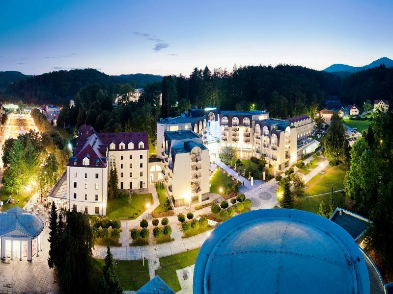 Hotel Zagreb - Health & Beauty 로가스카슬라티나 외부 사진