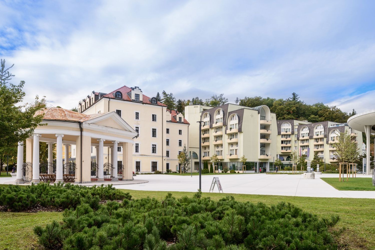 Hotel Zagreb - Health & Beauty 로가스카슬라티나 외부 사진